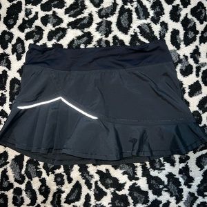 Lululemon black skirt. Size 8